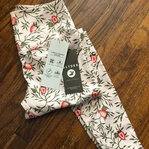 Glyder legging. Size small